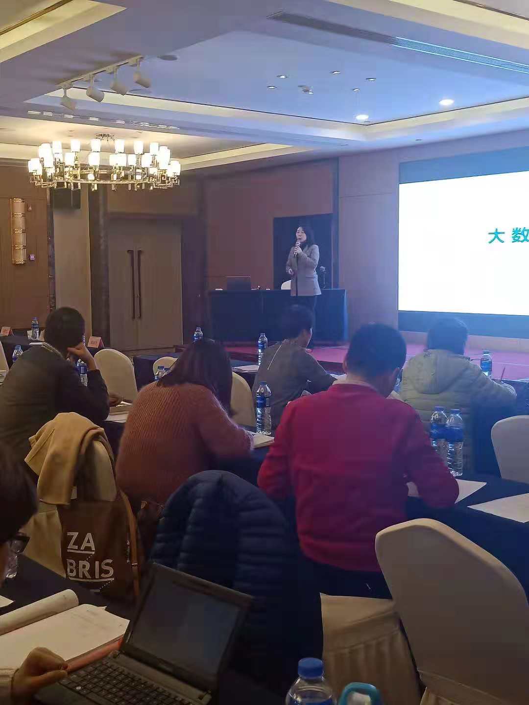 1542873609139775.jpg 1542873609139775.jpg